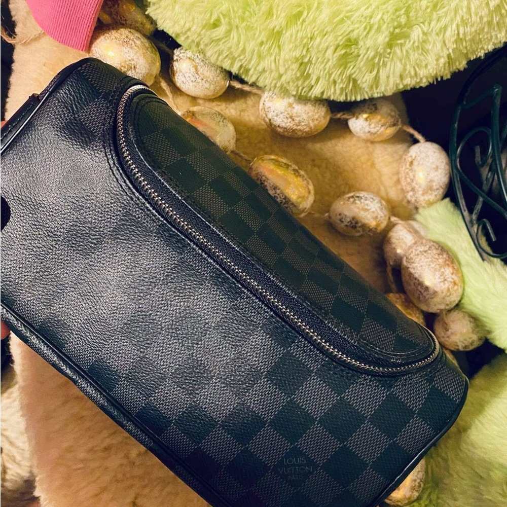Louis Vuitton Graphite AUTHENTIC Checkered Crossbody Bag